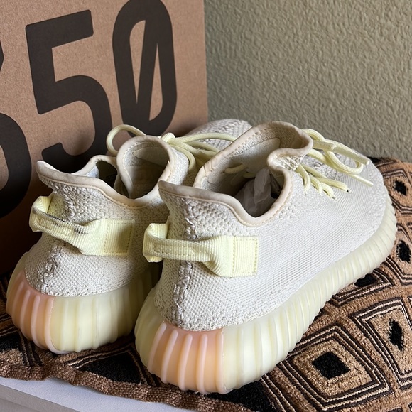 Adidas 350 Yeezy boost 350 butter. Size 9.5. Like new - Picture 3 of 6